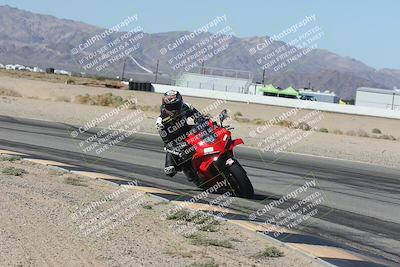 media/Oct-30-2025-Racers Edge (Thu) [[dabbdaf680]]/3-B Group/Session 3 (Turn 15 Inside)/